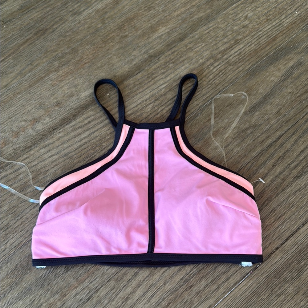 Pink and Black Sleeveless Fitted Crop Top